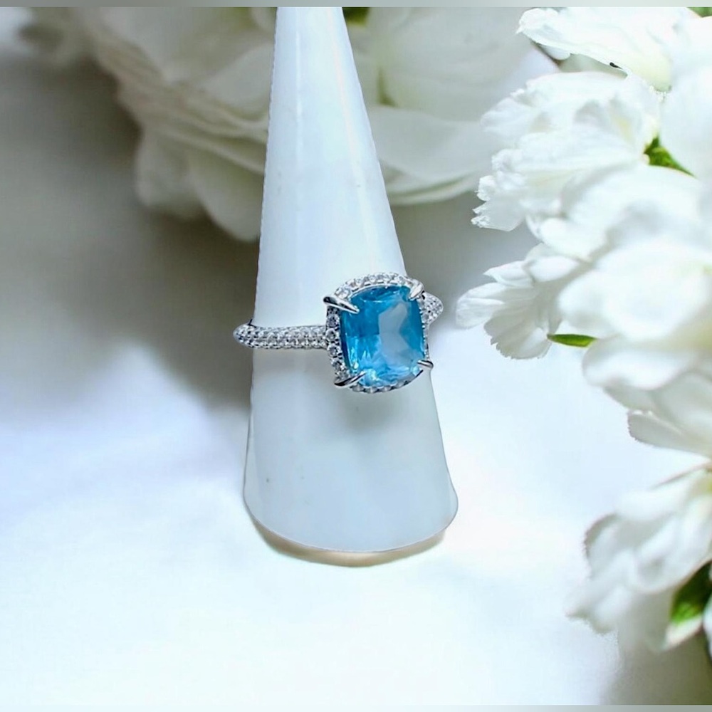 🌺Lafonn Sterling & Genuine Blue Topaz Ring